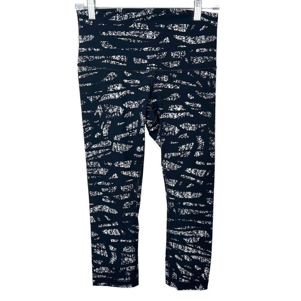 Lululemon Wunder Under Crop Hi Rise Graf Black White Sz 8
